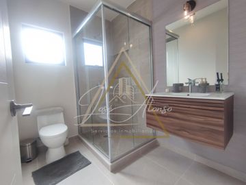 Últimas casas con cochera techada en El Mirador Querétaro incluyen Family Room en Planta Alta