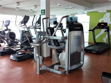 Se VENDE dpto. en esquina, Hares, Ejército Nacional, cerca Polanco