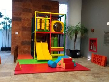 Se VENDE dpto. en esquina, Hares, Ejército Nacional, cerca Polanco