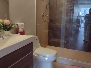 Se VENDE dpto. en esquina, Hares, Ejército Nacional, cerca Polanco