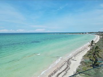 Departamento (Penthouse) en Venta Frente a Playa de Telchac con Vista Espectacular