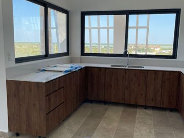 Departamento (Penthouse) en Venta Frente a Playa de Telchac con Vista Espectacular