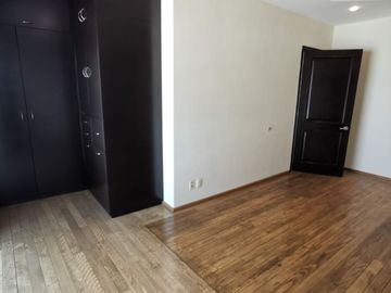 De OPORTUNIDAD para Remodelar - Penthouse en Palmetto 32, Bosque Real.
