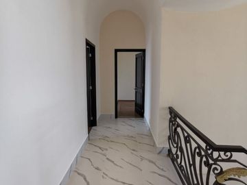 De OPORTUNIDAD para Remodelar - Penthouse en Palmetto 32, Bosque Real.