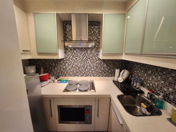 EM - FOR SALE: 1 Bedroom Unit in Bellagio Towers, Taguig City