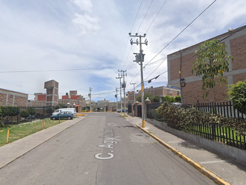 CASA EN CALLE AGUILUCHOS, LOMAS DEL LAGO EN NICOLAS ROMERO, ¡NO CREDITOS!
