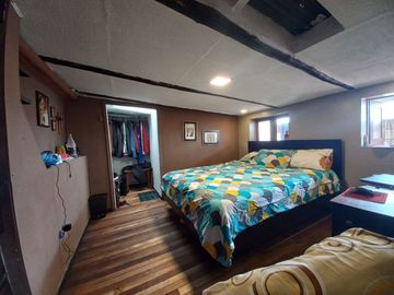 CASA CON RENTAS INMEDIATAS EN VENTA EN EL CENTRO DE LA CIUDAD