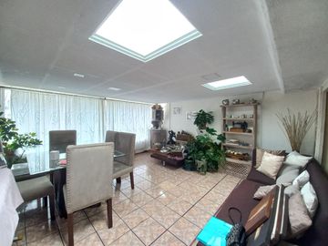CASA CON RENTAS INMEDIATAS EN VENTA EN EL CENTRO DE LA CIUDAD