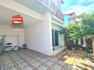 ทาวน์เฮาส์ หมู่บ้าน ไลโอ พหลโยธิน-วัชรพล เนื้อที่ 17.3 ตรว ซอยพหลโยธิน 54/1 แยก 4 แขวงคลองถนน เขตสายไหม กรุงเทพมหานคร