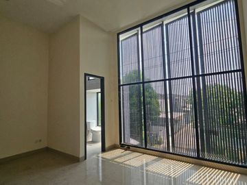 Rumah 2 lantai di Rungkut Asri Tengah Surabaya Siap Huni