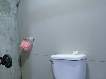 VENTA CASA 3 PISOS ESQUINA (A.T. 70 M2) ALT. PDRO 7 MARISCAL CACERES MOTUPE