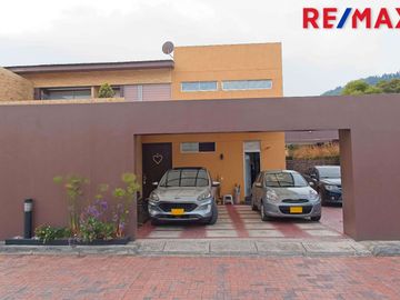 Venta Casa en Cajicá Sabana de Bogotá Conjunto CLub House