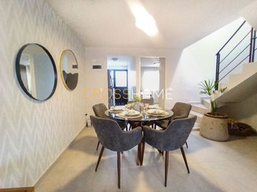 ¡CASA EN VENTA! EN LA MESETA ALTTA HOMES, EN LOS LIMITES GTO./QRO.