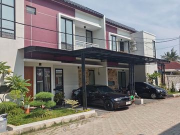 Rumah Dijual Mewah Murah Dekat Stasiun Sukmajaya Depok Dekat Tol Akses 2 Mobil 3 Kamar Tidur 2 Lantai Syariah