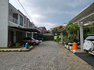 Rumah Dijual Mewah Murah Dekat Stasiun Sukmajaya Depok Dekat Tol Akses 2 Mobil 3 Kamar Tidur 2 Lantai Syariah