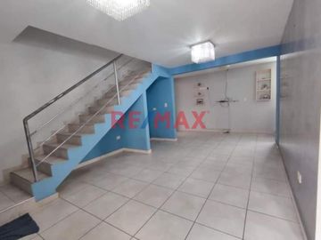 Vendo Casa Segura En Residencial Frente A Parque. At 137.90 M2 Ac 163.44 M2 ID 1086175