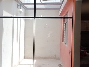 SE REMATA CASA TOTALMENTE EQUIPADA EN SAN ANTONIO DE CARAPONGO, LURIGANCHO