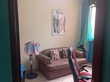 SE REMATA CASA TOTALMENTE EQUIPADA EN SAN ANTONIO DE CARAPONGO, LURIGANCHO