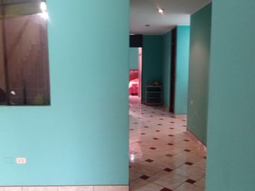 SE REMATA CASA TOTALMENTE EQUIPADA EN SAN ANTONIO DE CARAPONGO, LURIGANCHO