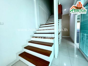 ทาวน์โฮม 3 ชั้น หมู่บ้านกานต์ศิริ นวลจันทร์48