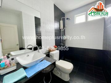 ทาวน์โฮม 3 ชั้น หมู่บ้านกานต์ศิริ นวลจันทร์48