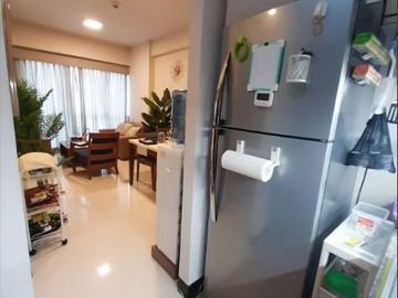 【RUSH SALE! 】1BR Condo for Sale at 8 Newtown Boulevard in Lapu-Lapu City, Cebu