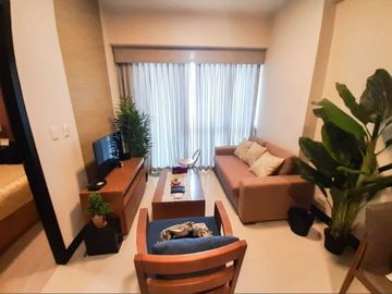 【RUSH SALE! 】1BR Condo for Sale at 8 Newtown Boulevard in Lapu-Lapu City, Cebu