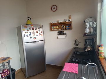 VENTA-EXCELENTE CASA CON USO DE SUELO EN COL. ANZURES, MIGUEL HIDALGO. BAJA DE PRECIO !!