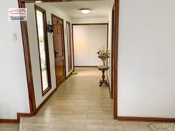 🏠León Propiedades vende hermosa casa en sector Challaco, Curacaví.🏠