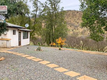 🏠León Propiedades vende hermosa casa en sector Challaco, Curacaví.🏠
