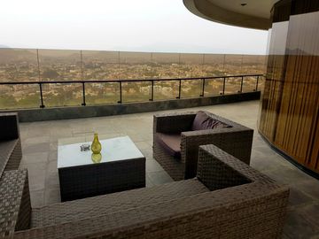 Venta Dpto espectacular vista en Cerros de Camacho con Terraza