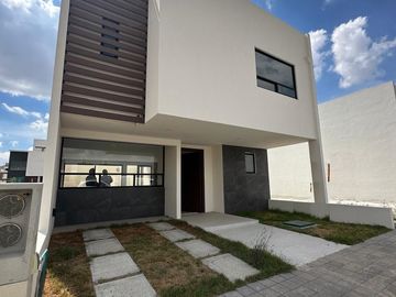 Hermosa casa semiresidencial al sur de pachuca. Explanada sur VT 19