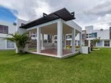 Casa en Venta con alberca a 15 minutos de Cuernavaca en  Emiliano Zapata Morelos