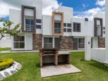 Casa en Venta con alberca a 15 minutos de Cuernavaca en  Emiliano Zapata Morelos