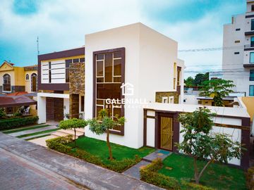 Elegancia y amplitud en cada rincón: Conoce esta impresionante casa de 4 habitaciones en Las Crucitas