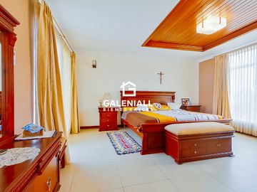 Elegancia y amplitud en cada rincón: Conoce esta impresionante casa de 4 habitaciones en Las Crucitas