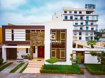 Elegancia y amplitud en cada rincón: Conoce esta impresionante casa de 4 habitaciones en Las Crucitas