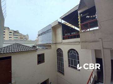 VENTA CASONA LOCAL COMERCIAL EN CERCADO DE LIMA