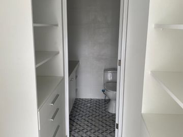 BARRANCO, LINDO Y ACOGEDOR FLAT, 2 DORM, ESTACIONAMIENTO, BALCON, ESTRENO ESTILO BARRANQUINO - LIMITE CON MIRAFLORES, 1/2 CUADRA DEL A PARQUE