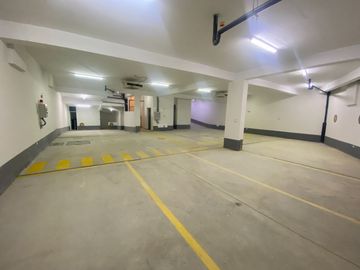 BARRANCO, LINDO Y ACOGEDOR FLAT, 2 DORM, ESTACIONAMIENTO, BALCON, ESTRENO ESTILO BARRANQUINO - LIMITE CON MIRAFLORES, 1/2 CUADRA DEL A PARQUE