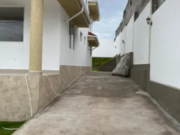 Casa en Construción - Urbanización Privada