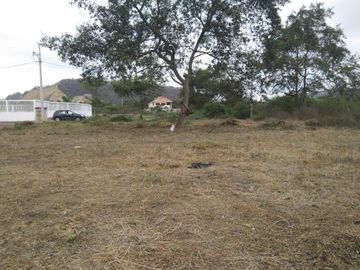 VENDO TERRENO EN  CANOA