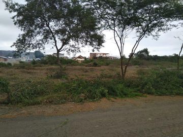 VENDO TERRENO EN  CANOA