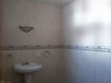 Casa en Condominio en venta, a dos calles de Miguel Ángel de Quevedo.  Y a 5 min. Plaza Oasis