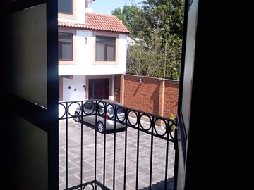 Casa en Condominio en venta, a dos calles de Miguel Ángel de Quevedo.  Y a 5 min. Plaza Oasis