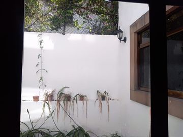 Casa en Condominio en venta, a dos calles de Miguel Ángel de Quevedo.  Y a 5 min. Plaza Oasis
