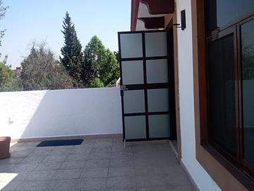 Casa en Condominio en venta, a dos calles de Miguel Ángel de Quevedo.  Y a 5 min. Plaza Oasis