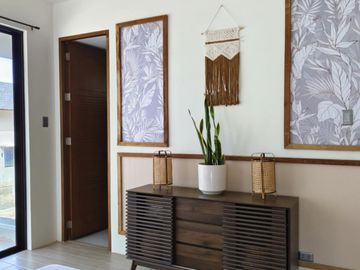 2 Bedroom Villa Along the Beach