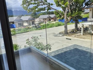 2 Bedroom Villa Along the Beach