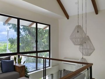 2 Bedroom Villa Along the Beach